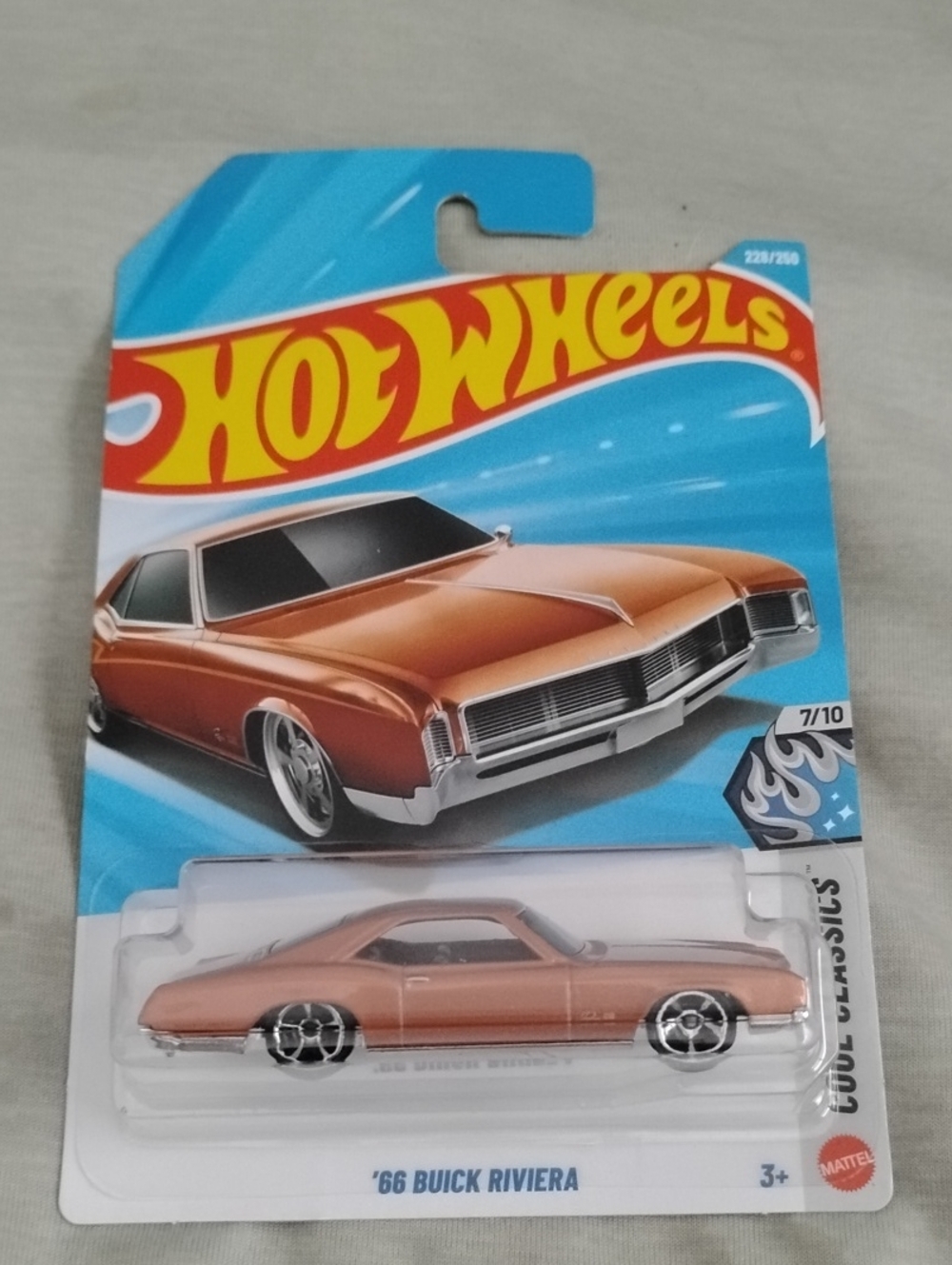 Mattel Hot Wheels '66 Buick Riviera - Metallic Copper
